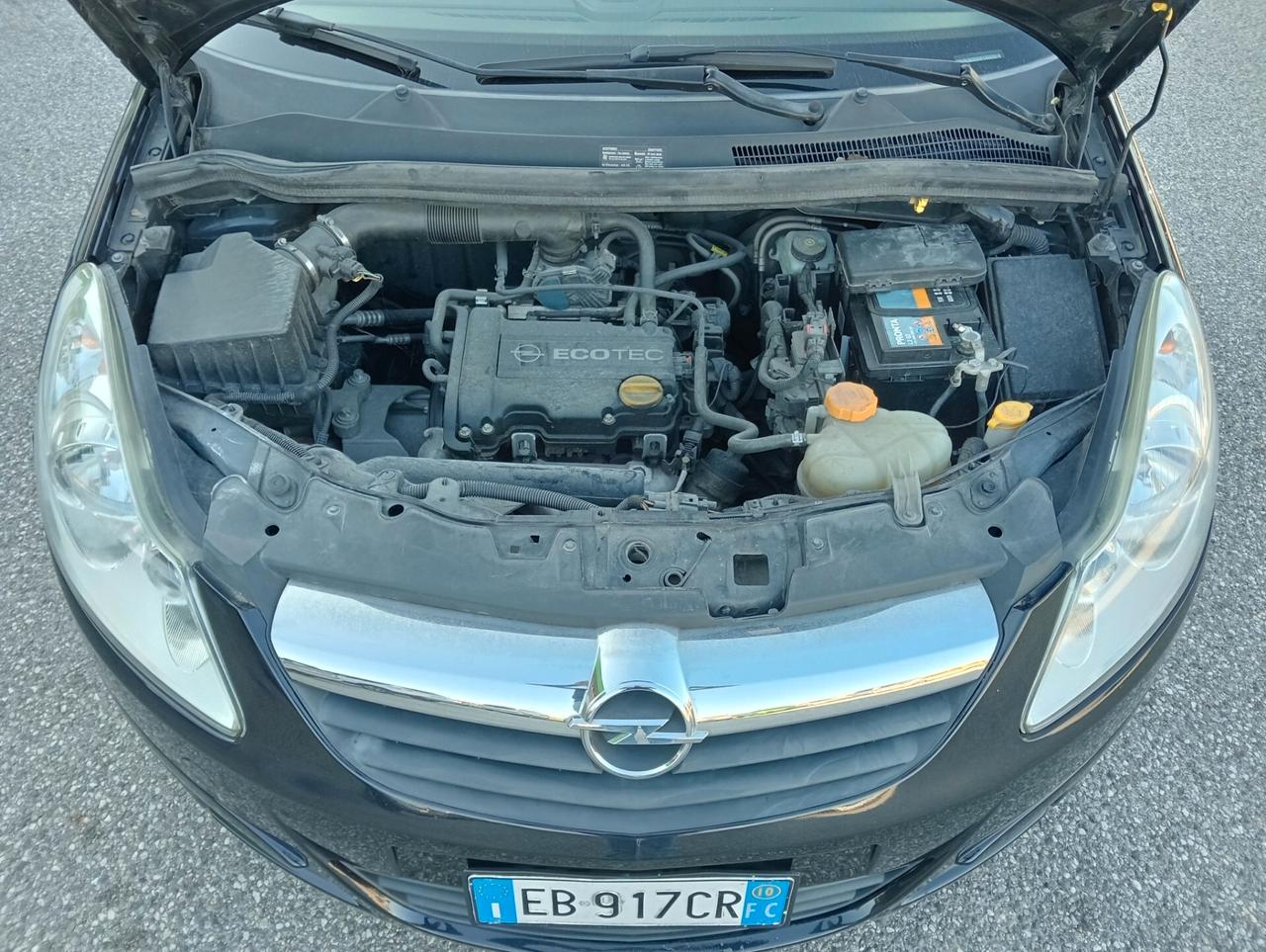 Opel Corsa 1.0 12V 65cv 5 porte OK NEOPATENTATI