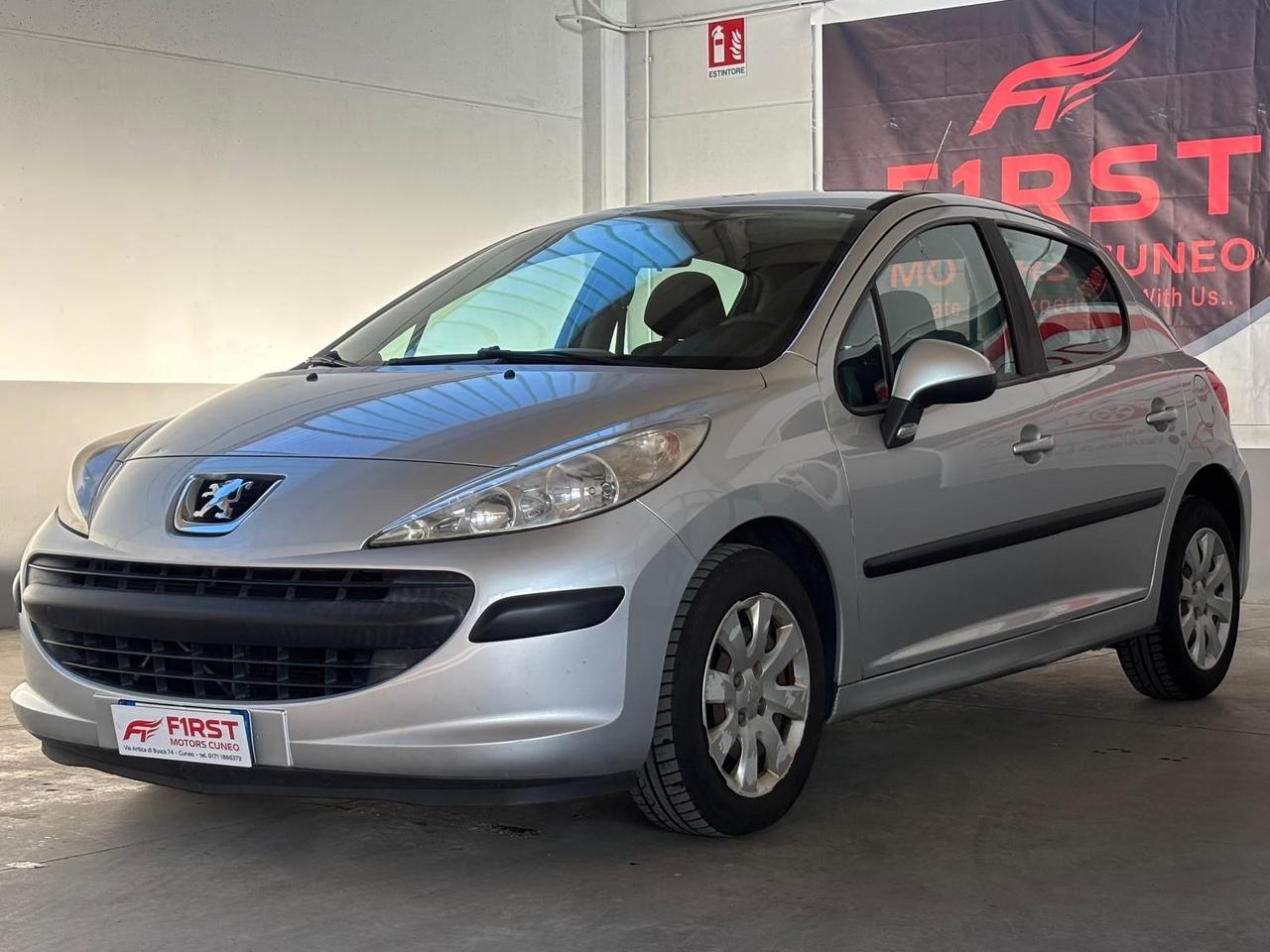 Peugeot 207 1.4 8V 75CV 5p. Energie