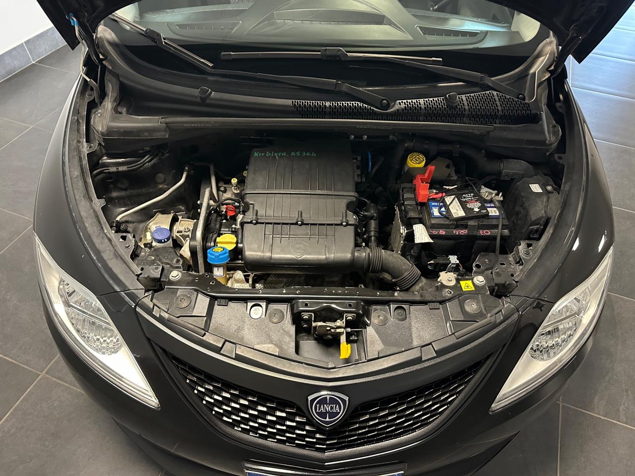 LANCIA YPSILON 1.2 BENZINA 69CV NEOPATENTATI