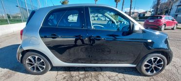 SMART FORFOUR 1,0 BENZINA 70 CV X NEOPATENTATI DOPPIO TETTO IMPECCABILE GOMME NUOVE