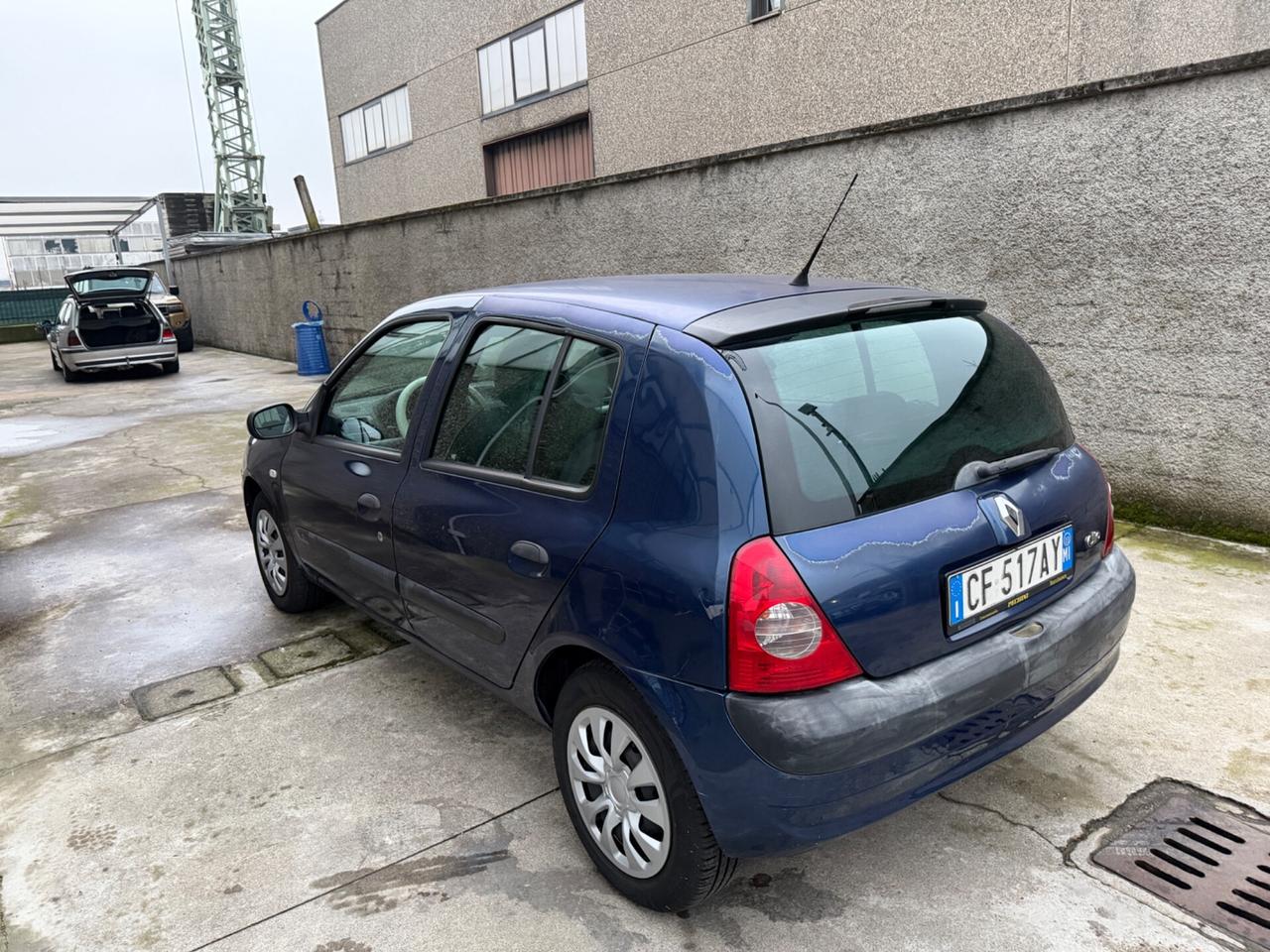 Renault Clio 1.2 BENZINA NEOPATENTATI CONSUMI BASSI