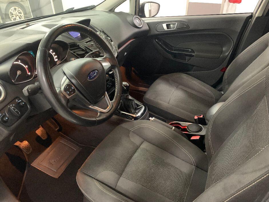 Ford Fiesta 1.5 TDCi 75CV 5 porte Titanium