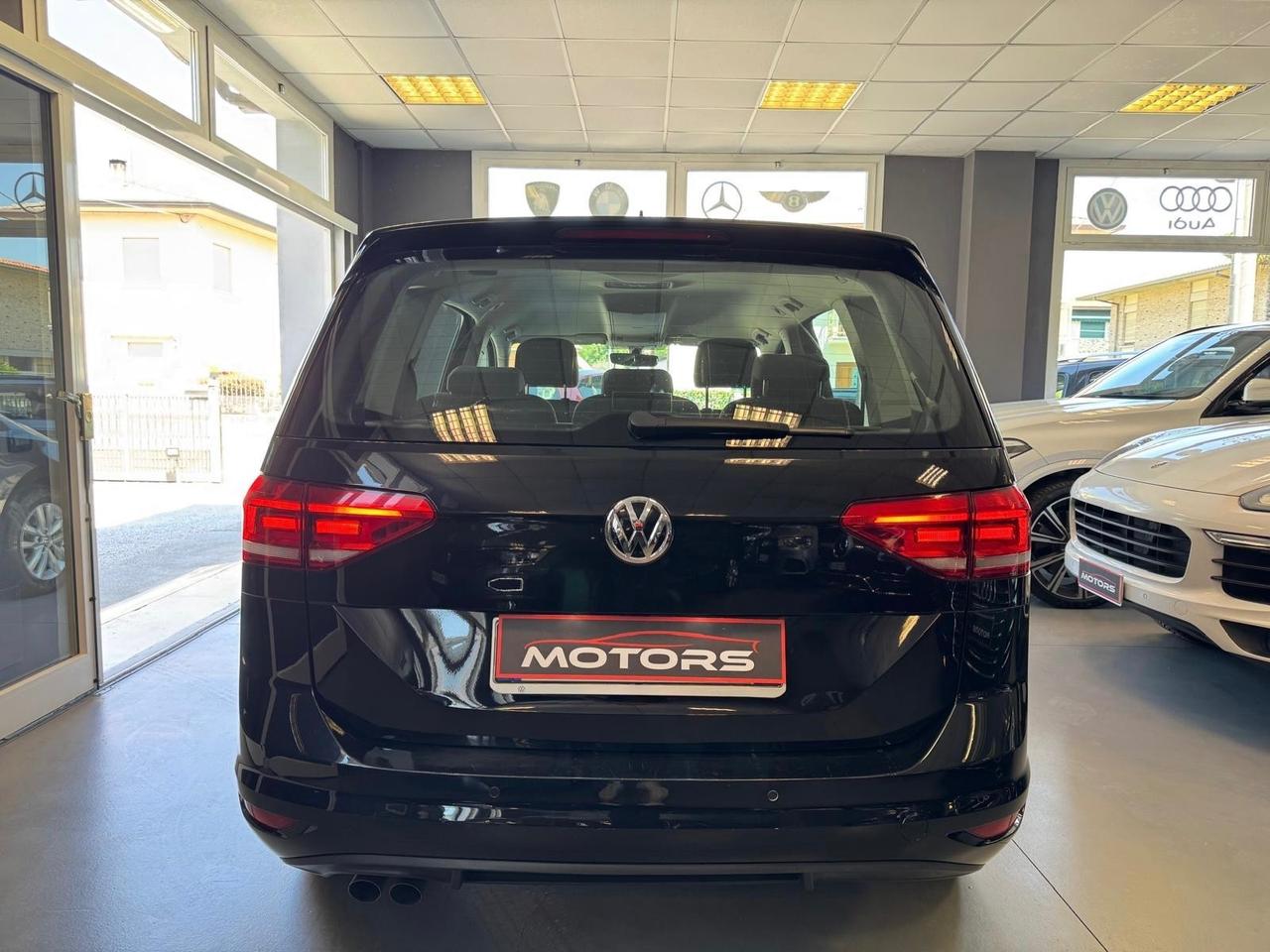 Volkswagen Touran 2.0 TDI 150 CV SCR DSG Executive BlueMotion Tech.