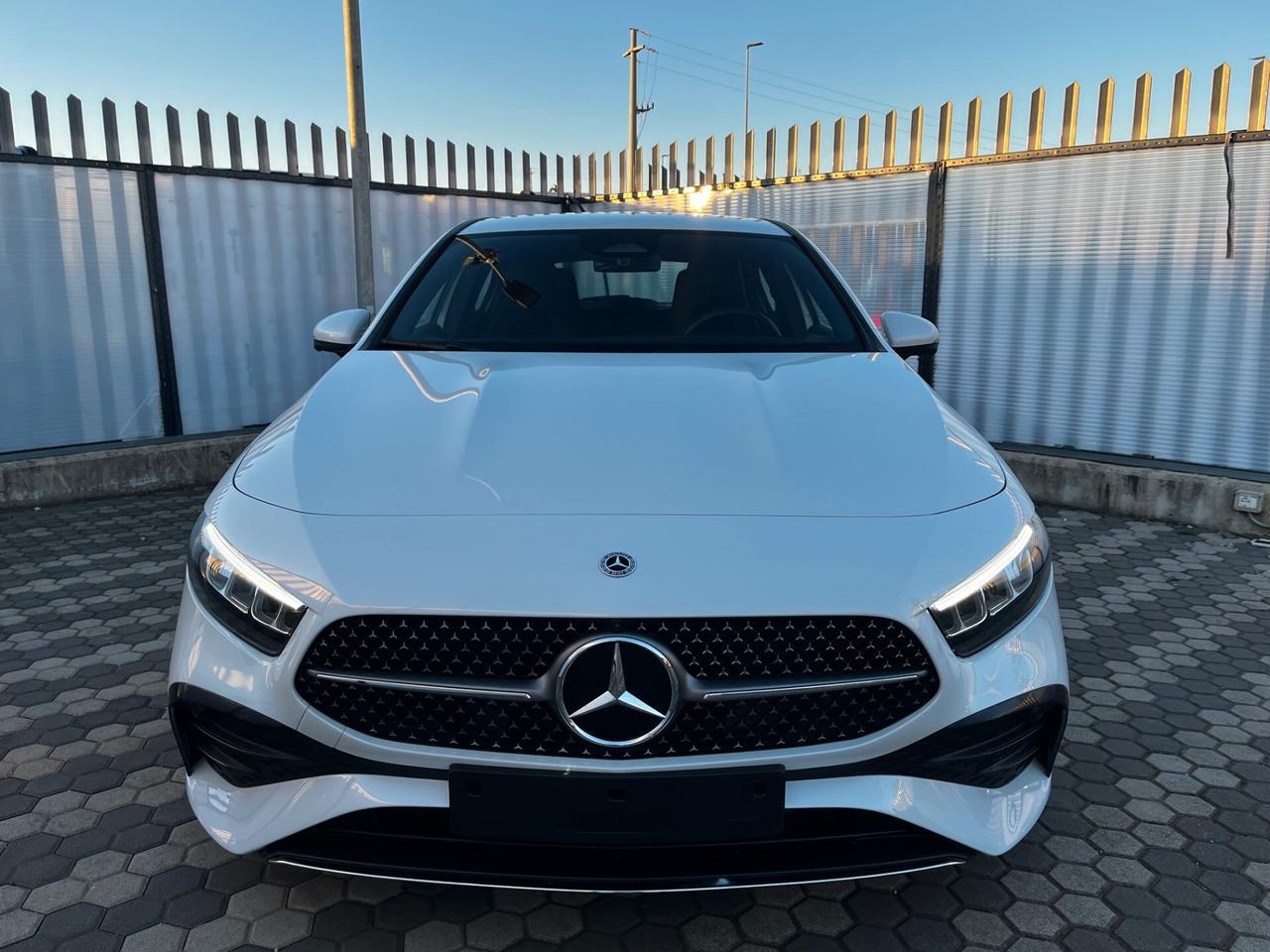 Mercedes-benz A 200 A 200 d Automatic Premium AMG Line