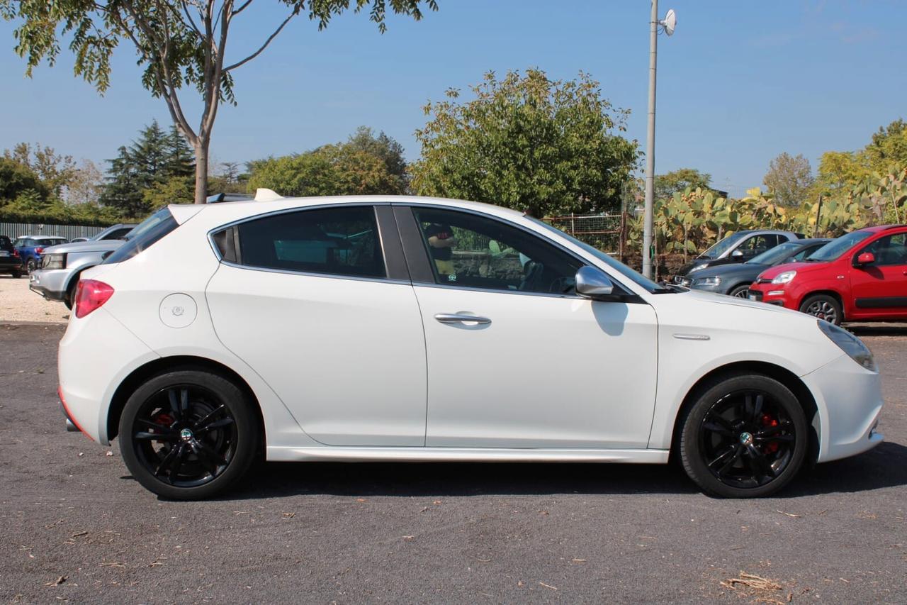 Alfa Romeo Giulietta 2.0 JTDm-2 150 CV Distinctive