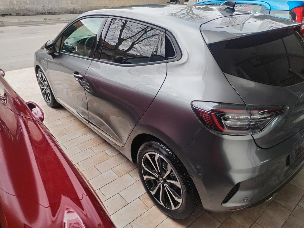 Renault Clio TCe 90 CV 5 porte Techno