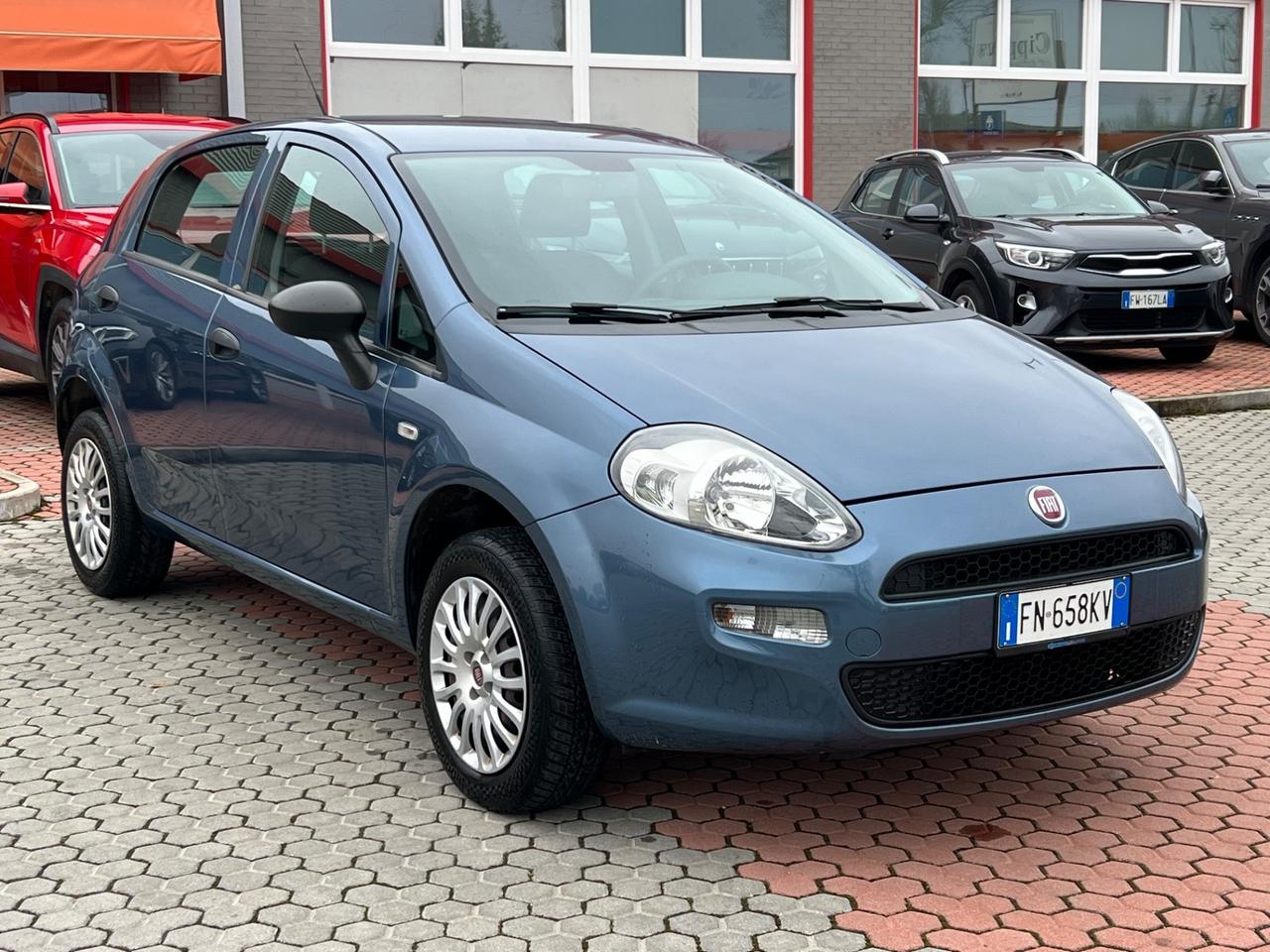 Fiat Punto 1.4 neopatentati metano 8V 5 porte Natural Power Street