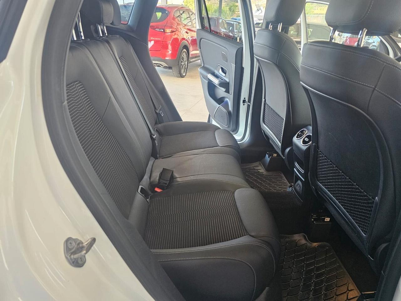 MERCEDES GLA 200D 4MATIC SPORT PLUS