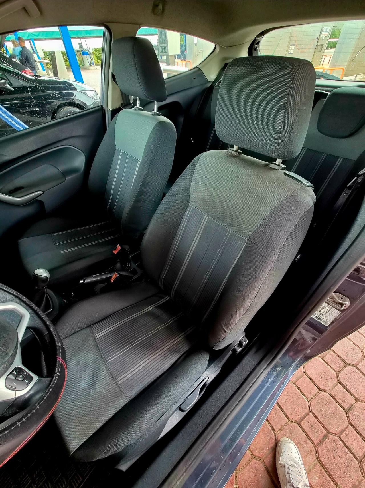 Ford Fiesta 1.4 3 porte Bz.- GPL Titanium