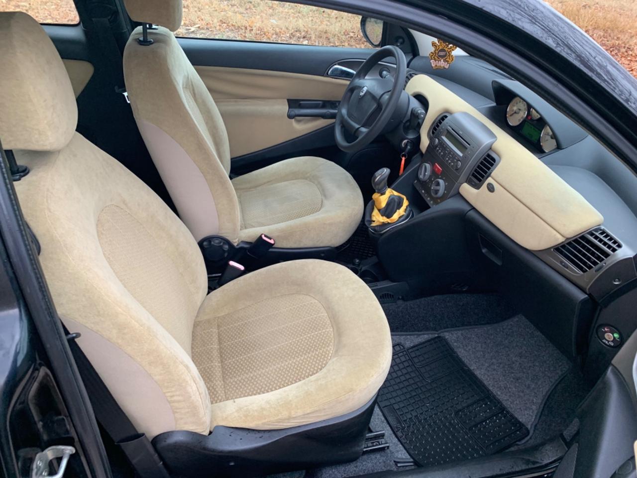 Lancia Ypsilon 1.2 Oro accessoriata