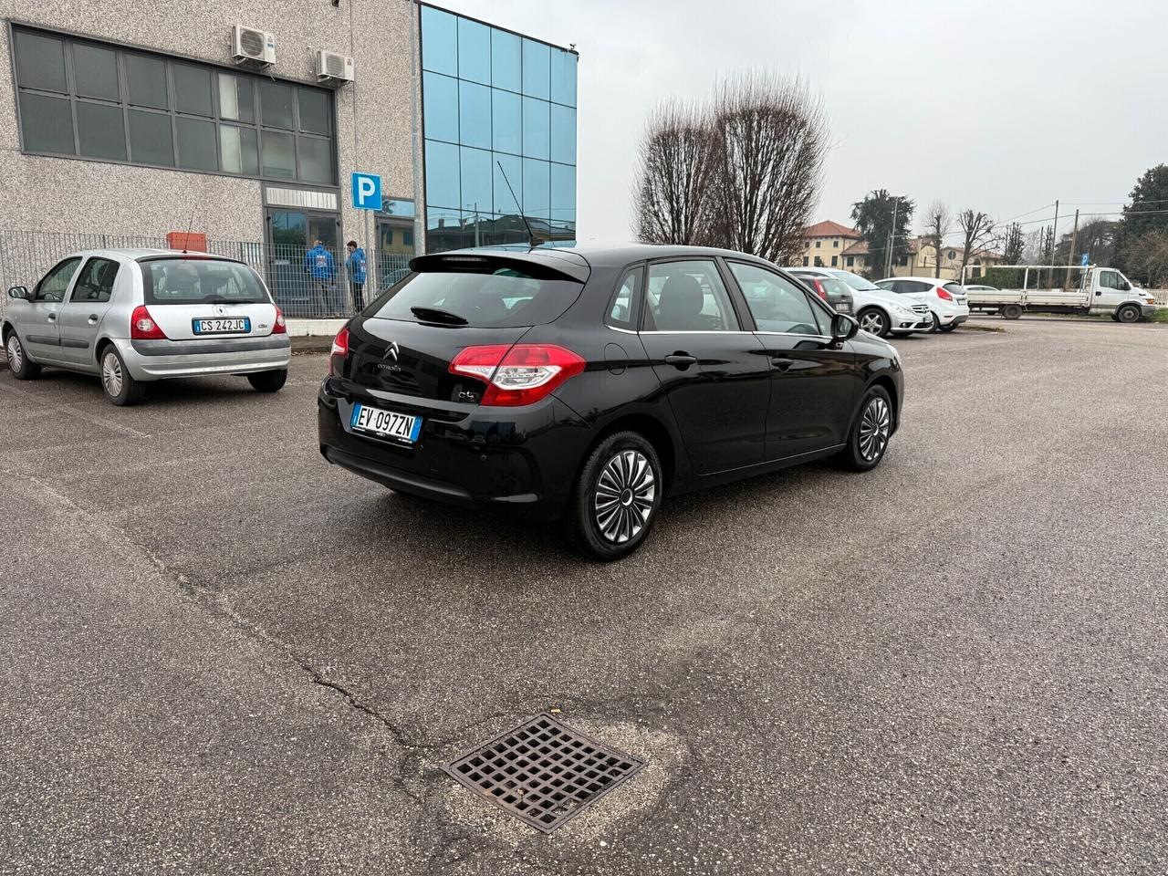 Citroen C4 1.6 HDi 90 FAP Van Attraction