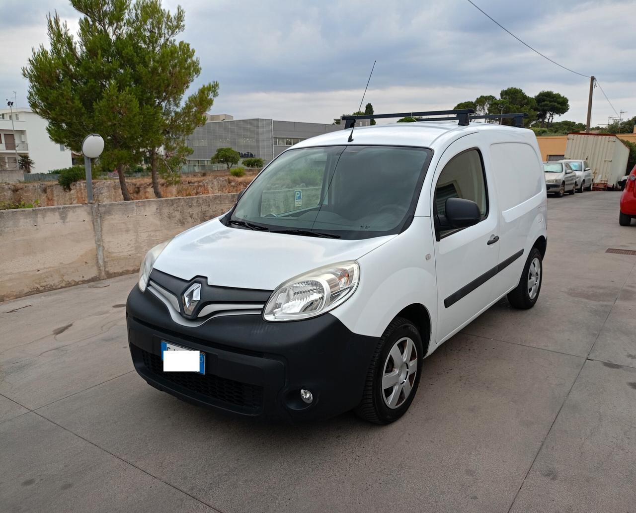 RENAULT KANGO 1500 DIESEL AUTOCARRO