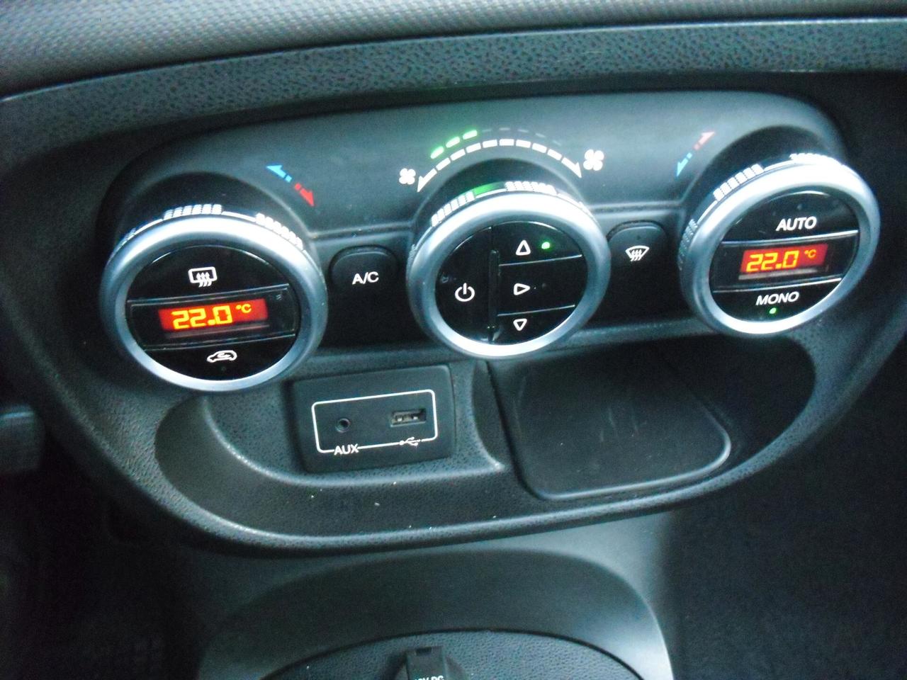 Fiat 500L Living 1.6 Multijet 120 CV Lounge, 7 posti, pelle, tetto aprib.