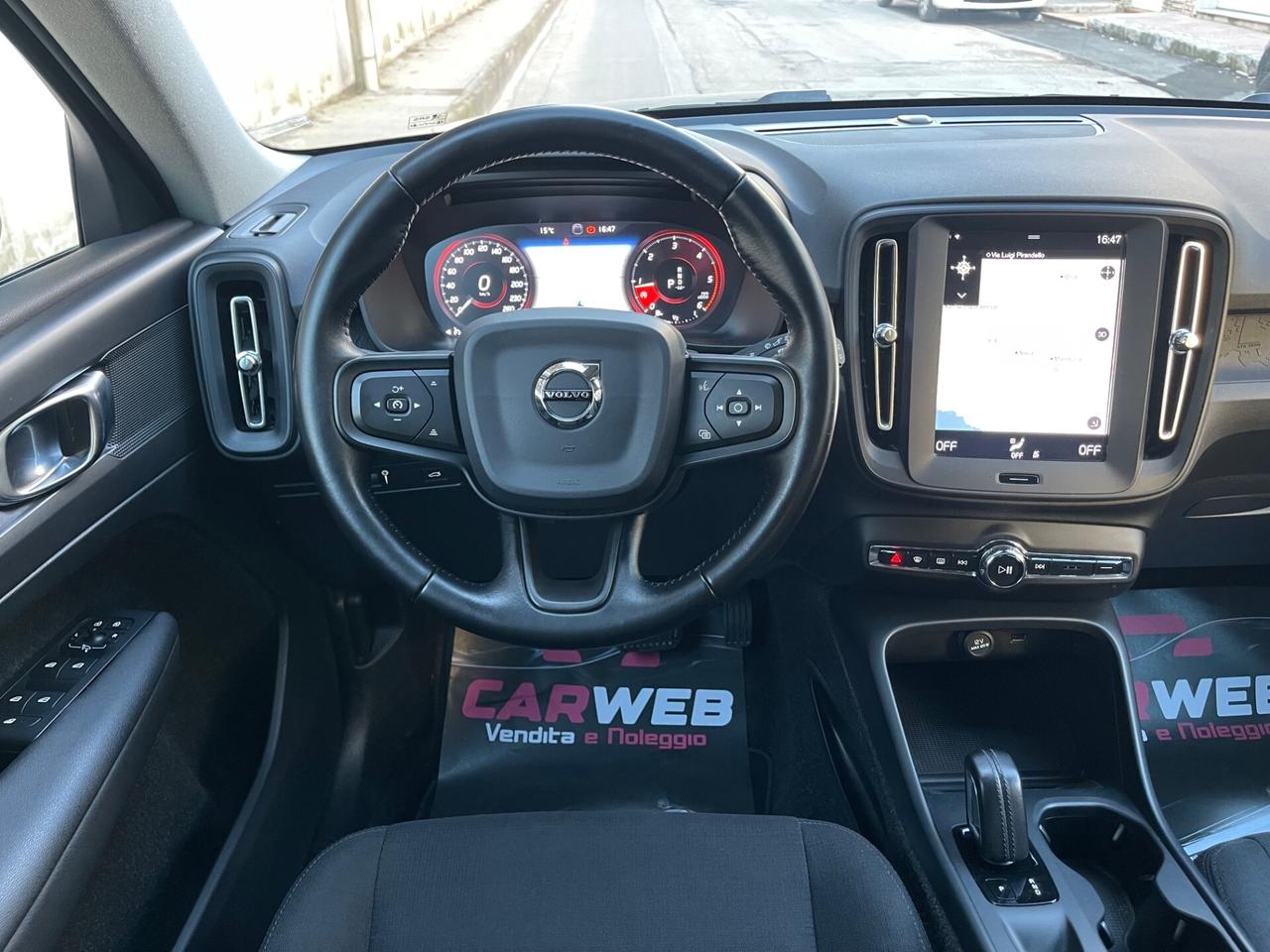 VOLVO XC40 D3 Geartronic Momentum 2020