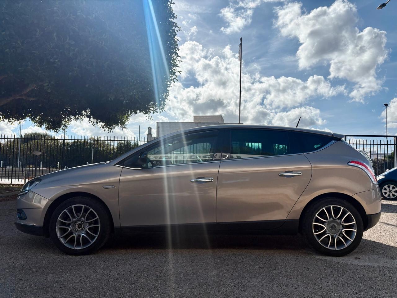 Lancia Delta 1.4 T-Jet 120 CV Oro Ecochic GPL