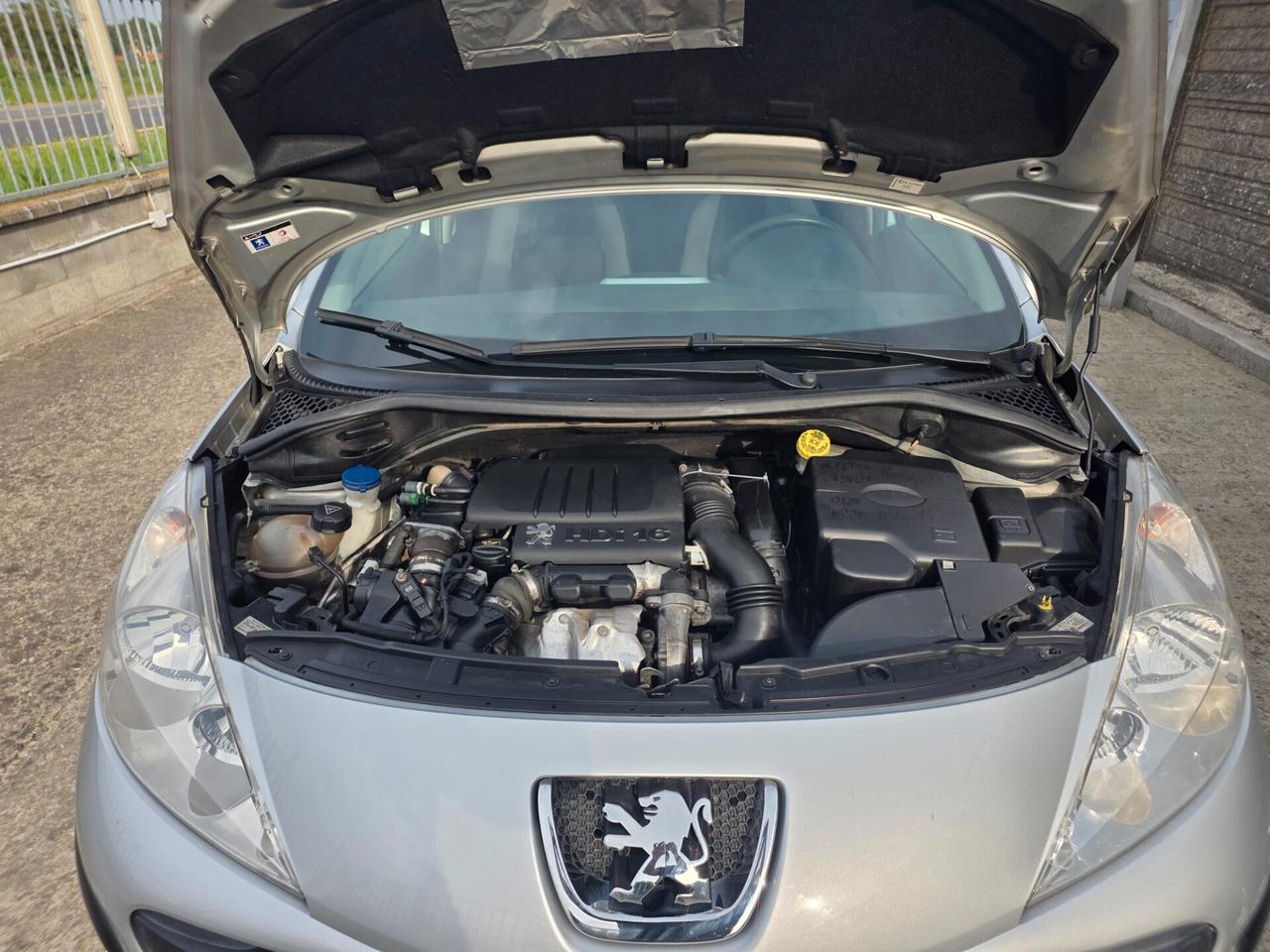 Peugeot 207 1.6 HDi 90CV 5p. XS