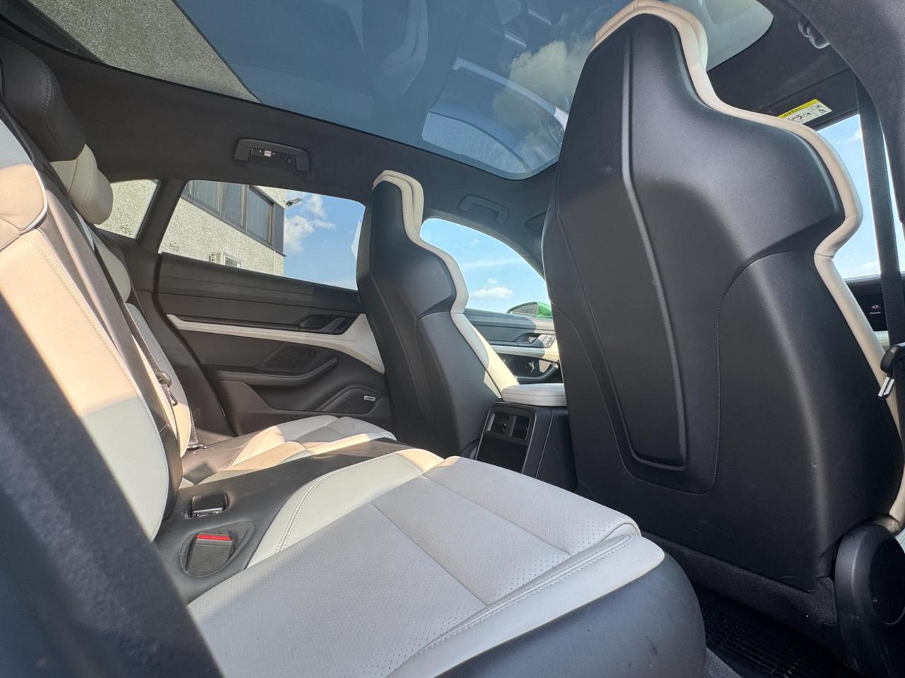 Porsche Taycan Cross Turismo Turbo 5p.ti