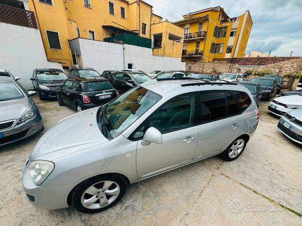 Kia Carens Kia Carens 2.0 crdi 16v vgt EX Class 7