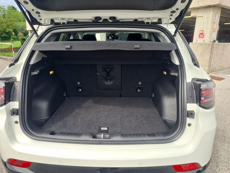 Jeep Compass e-Hybrid 1.5 Turbo MHEV T4 96kW Summit DDCT