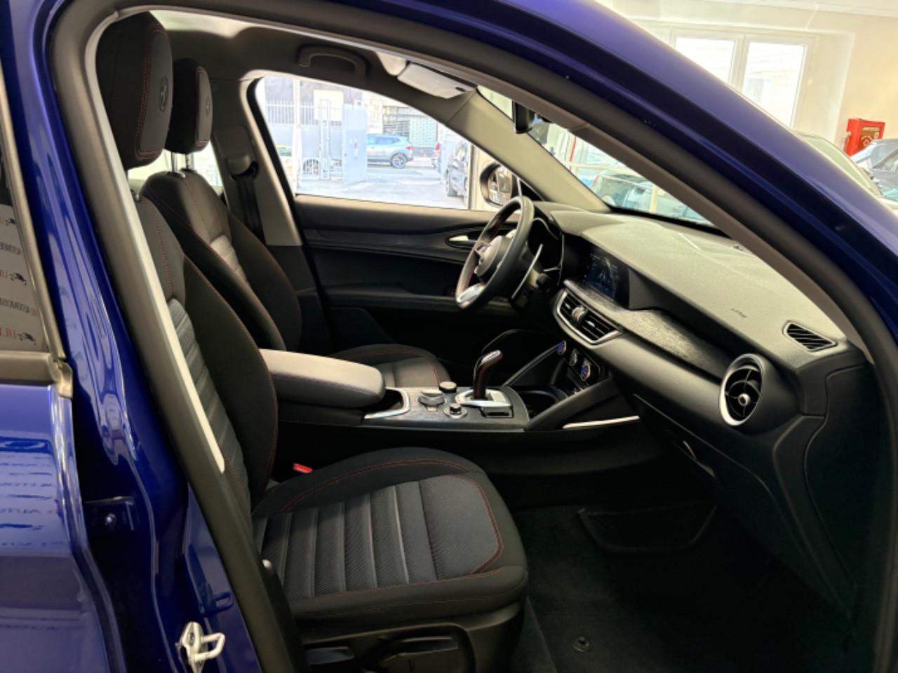 Alfa Romeo Stelvio 2.2 t Business rwd 160cv auto