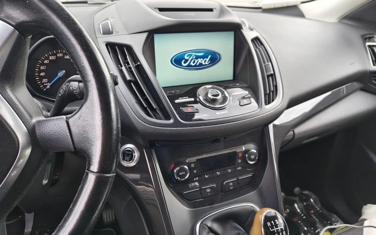 Ford Kuga 1.5 TDCI 120 CV 2WD Titanium GANCIO TRAINO