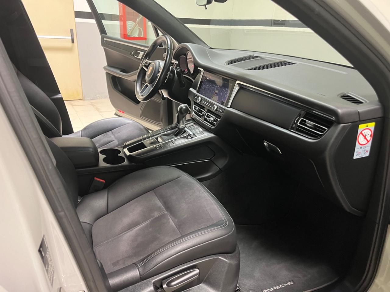 Porsche Macan 2.0 245cv PDK 2020