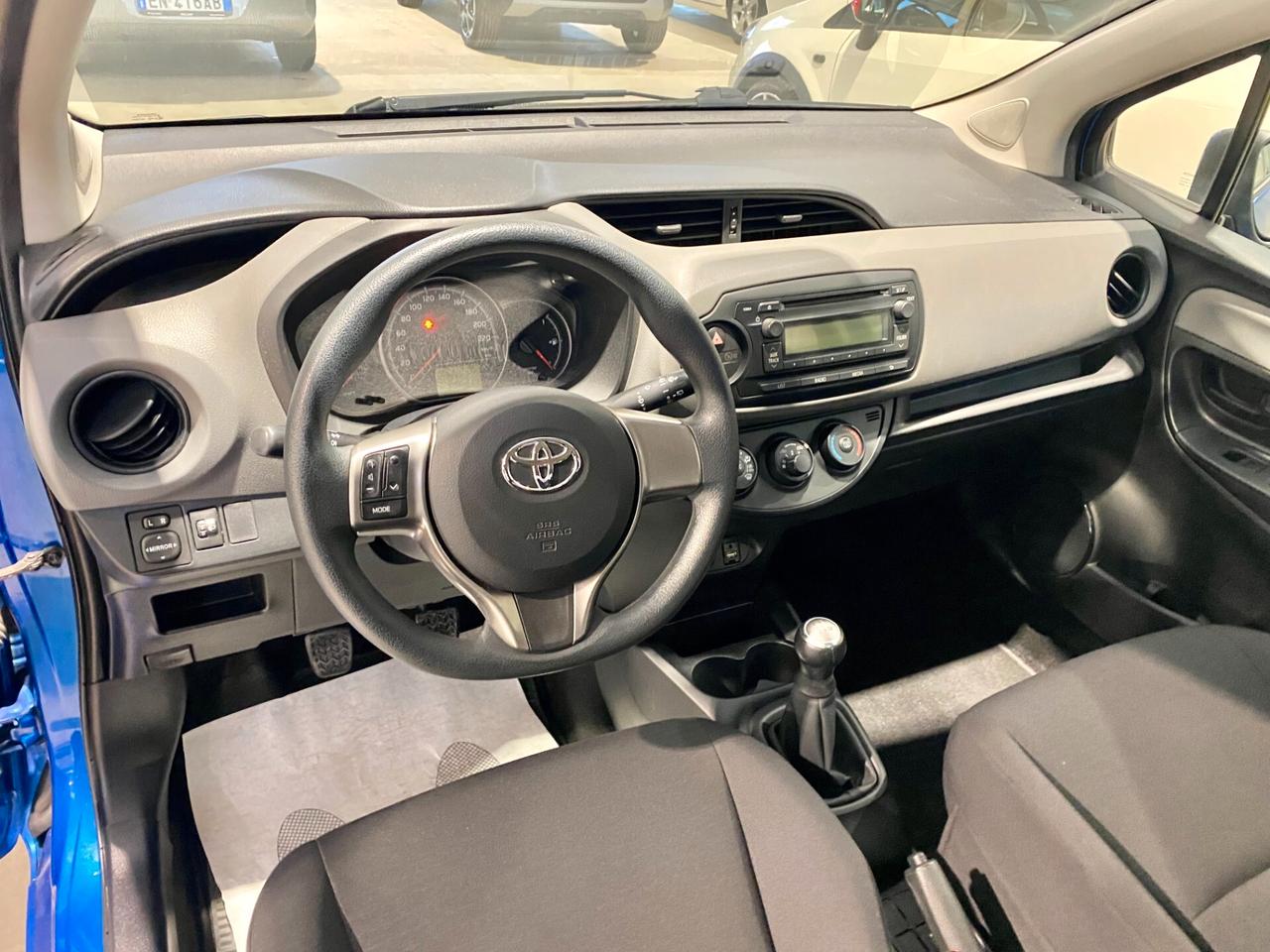 Toyota Yaris 1.0 VVT-i 5 porte Cool