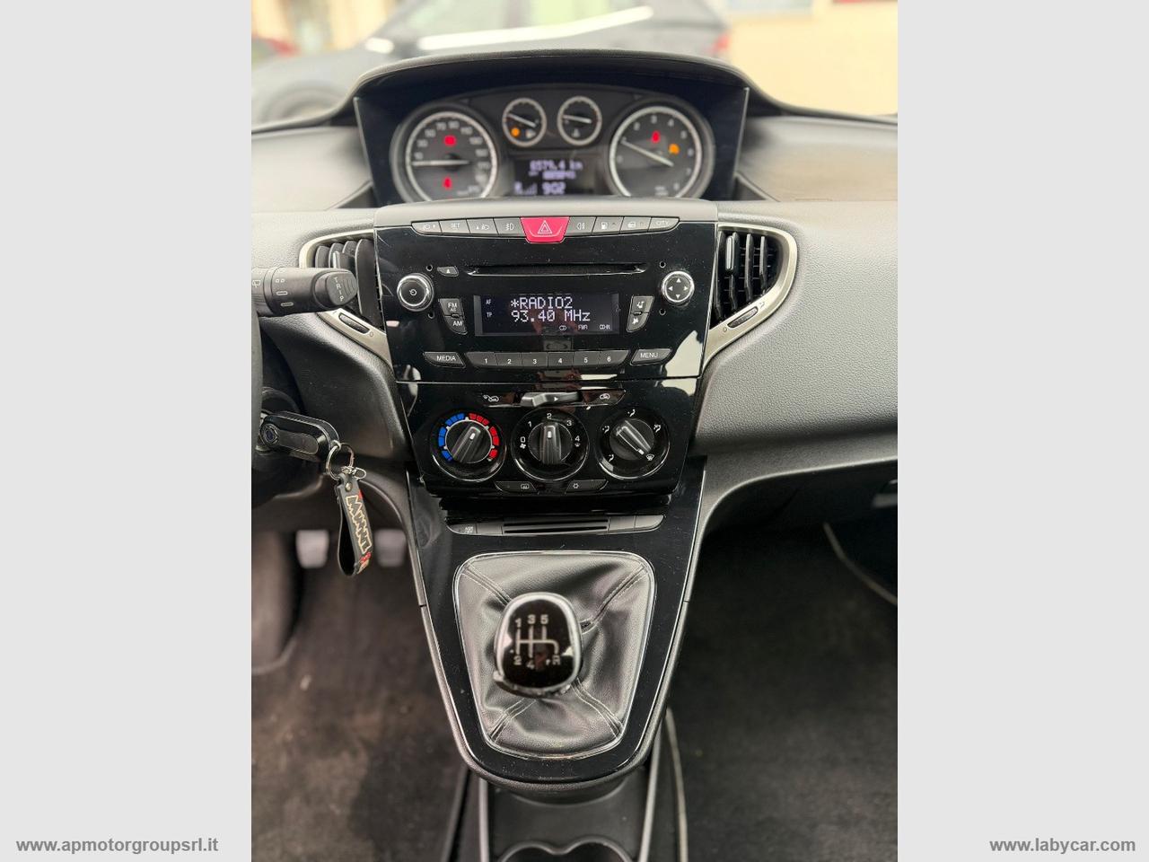 LANCIA Ypsilon 0.9 T.Air 85CV 5p. Met.Ec. Gold