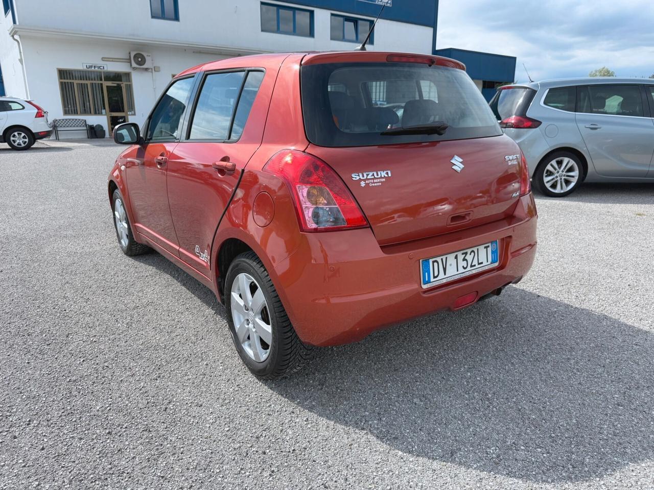 Suzuki Swift 1.3 4x4 5p. GL