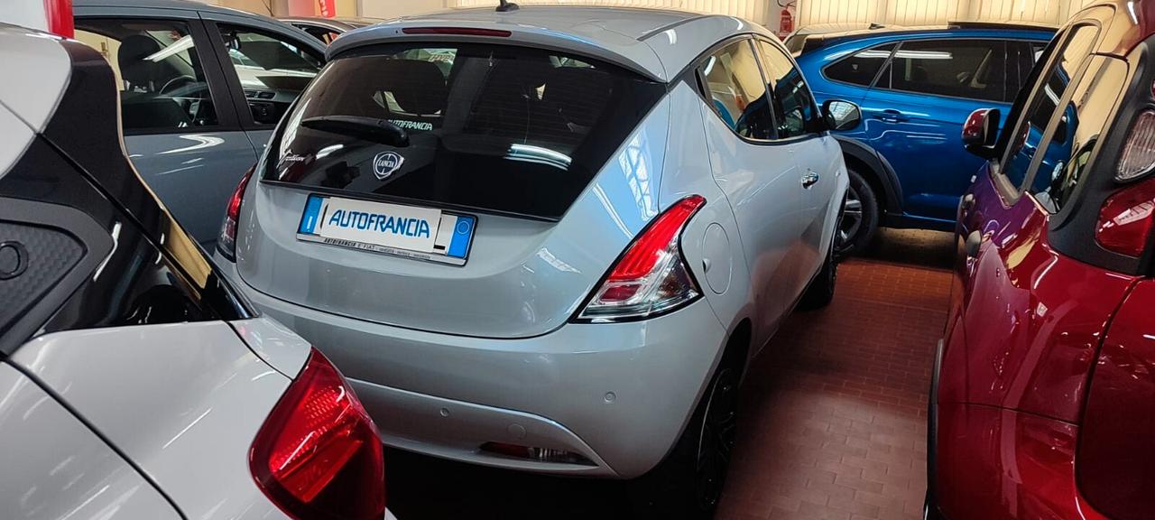 Lancia Ypsilon 1.2 69 CV 5 porte S&S Gold