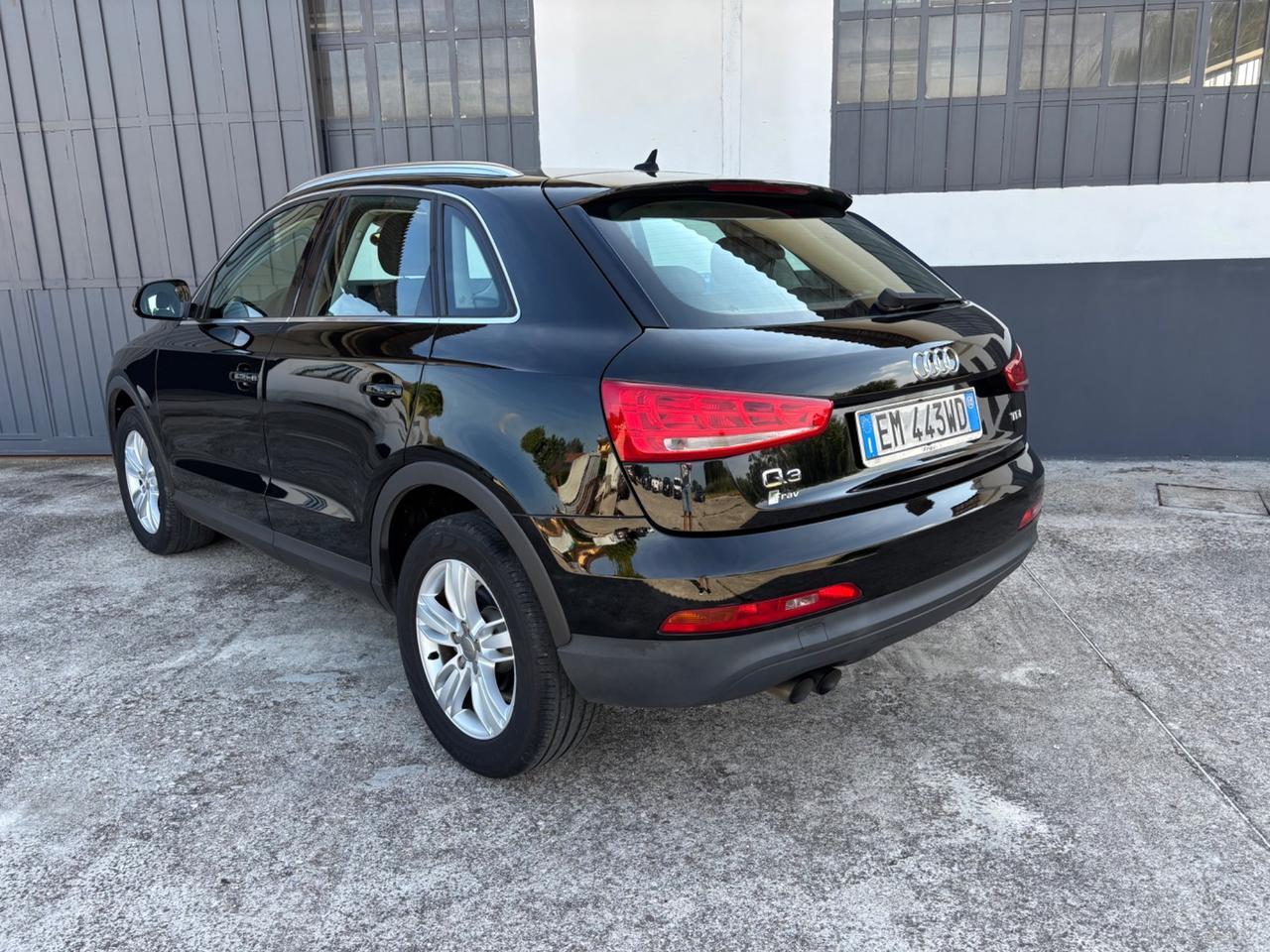 Audi Q3 2.0 TDI 140cv. Garanzia . Neopatentati