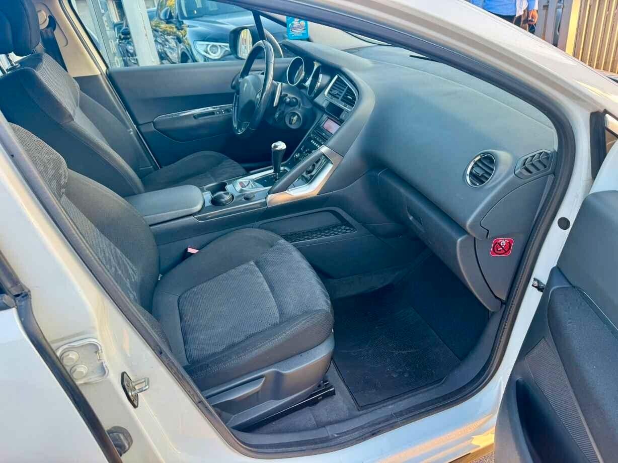 PEUGEOT 3008 1.6 HDi 110CV CAMBIO AUTOMATICO