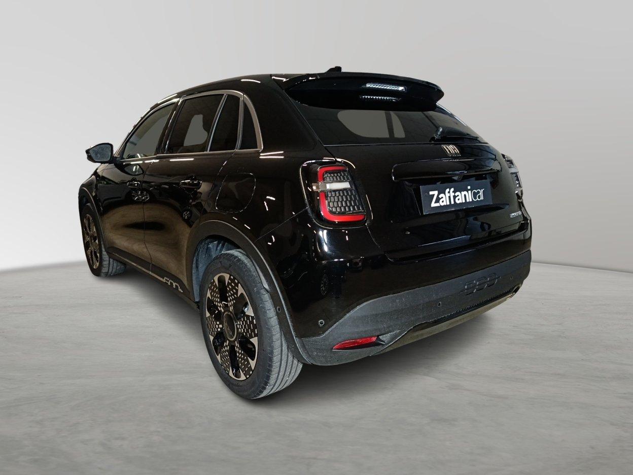 FIAT 600 (2023-->) - 600 Hybrid 110 CV DCT MHEV La Prima