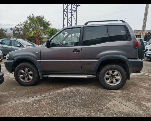 NISSAN Terrano II 2.7 Tdi 3p SE