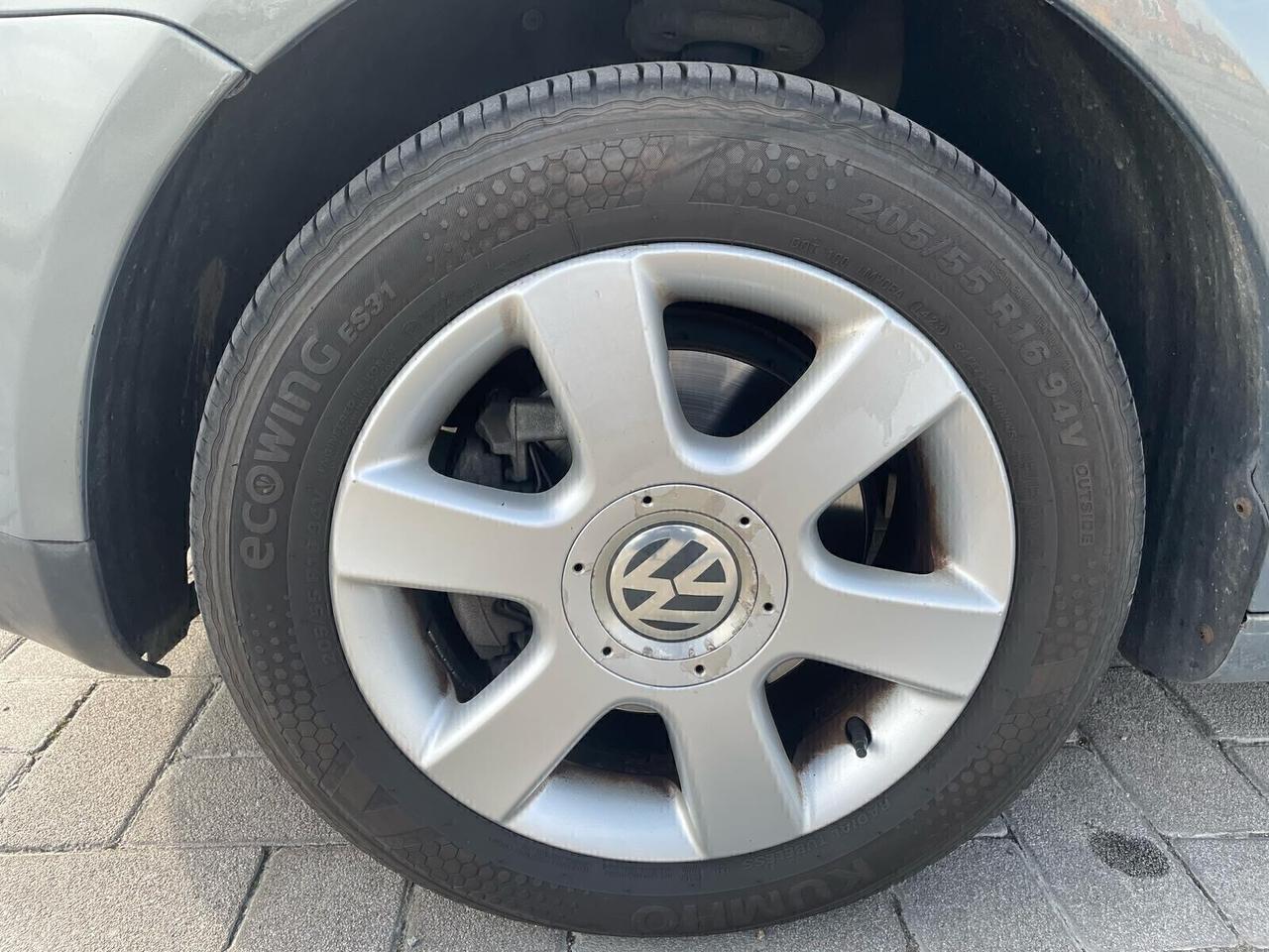 Volkswagen Touran 1.6 16V FSI Highline UNI.PRO 12 MESI GARANZIA