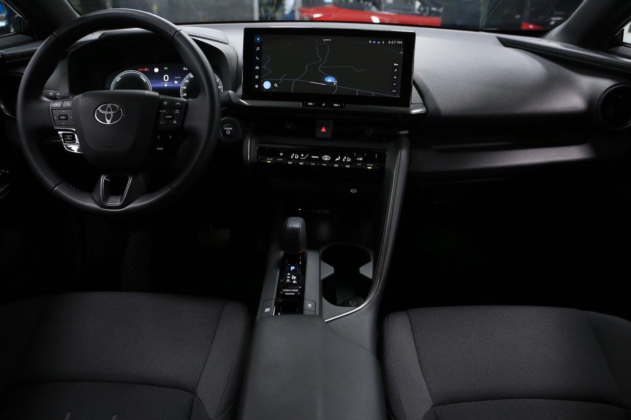 Toyota C-HR 1.8 HEV Trend E-CVT_2025