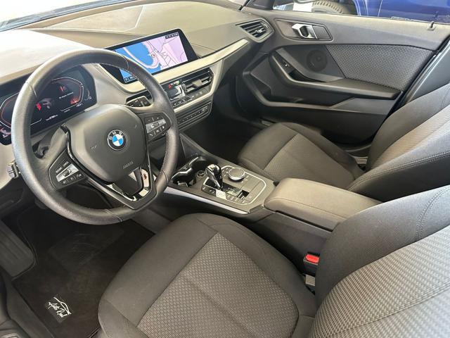 BMW 118 d 5p. Advantage UNIPRO+NAVI+CARPLAY+PDC!