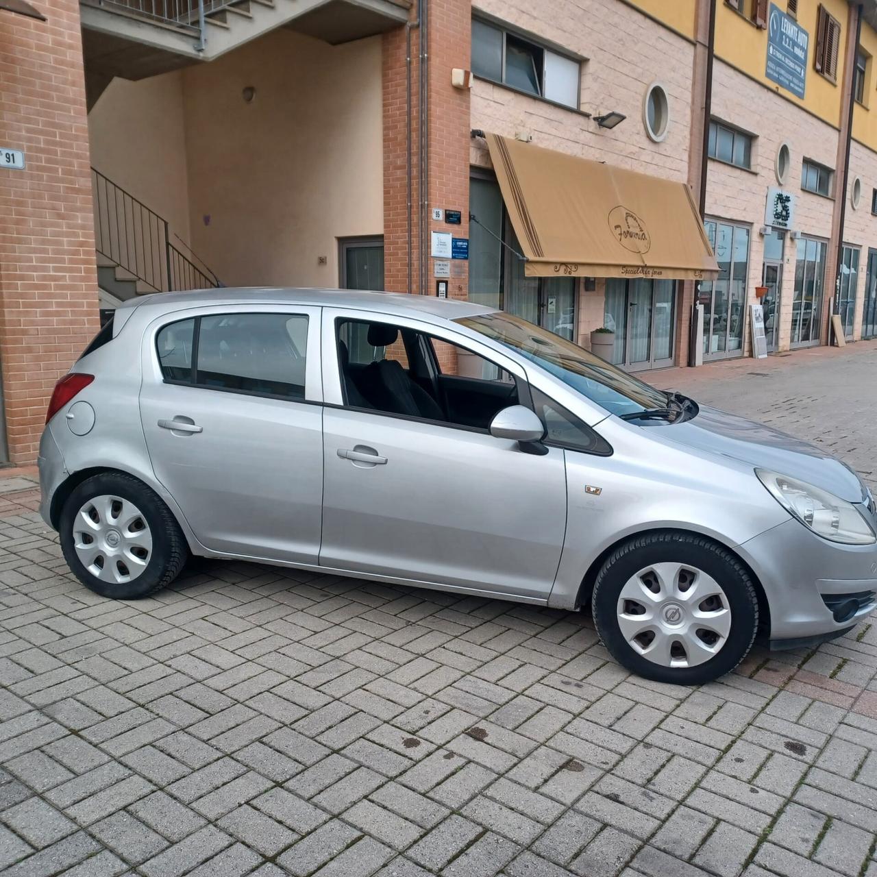 CORSA 1.3 MJTD NEOPATENTATI GARANZIA 12 MESI