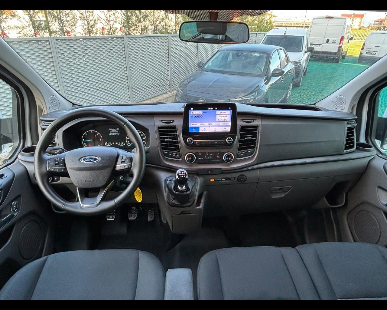 FORD Transit Custom 320 2018 - Transit Custom 320 2.0 tdci 150cv Trend combi L2H1 E6.2