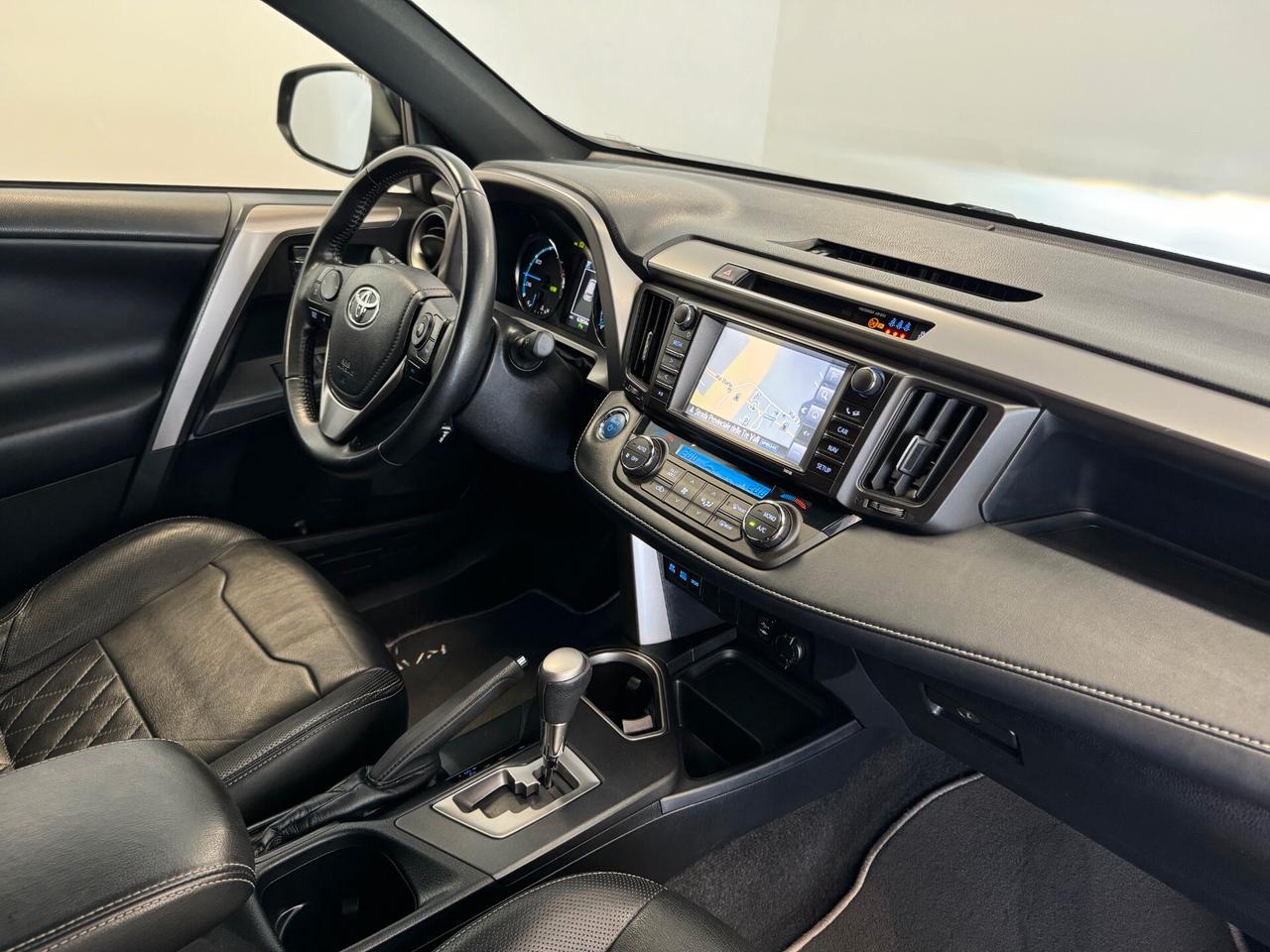 Toyota RAV 4 RAV4 2.5 Hybrid 2WD Dynamic 60.000 KM