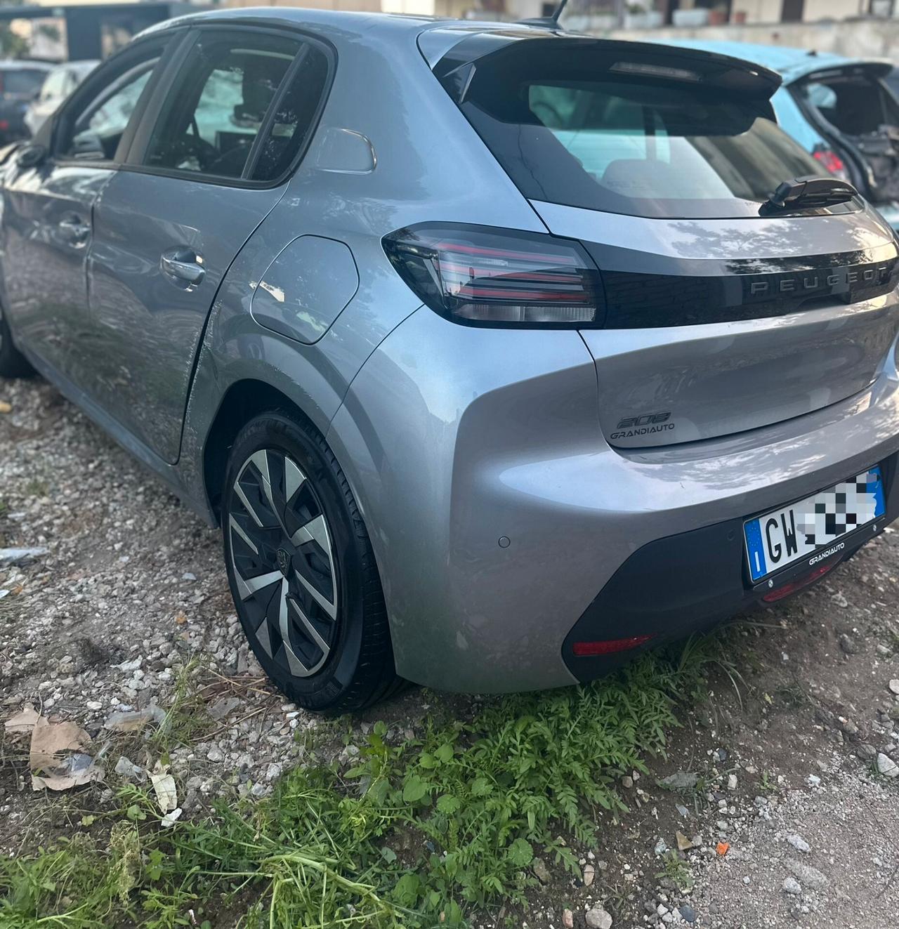 Peugeot 208 PureTech 100 Stop&Start 5 porte Style Sinistrata incidentata