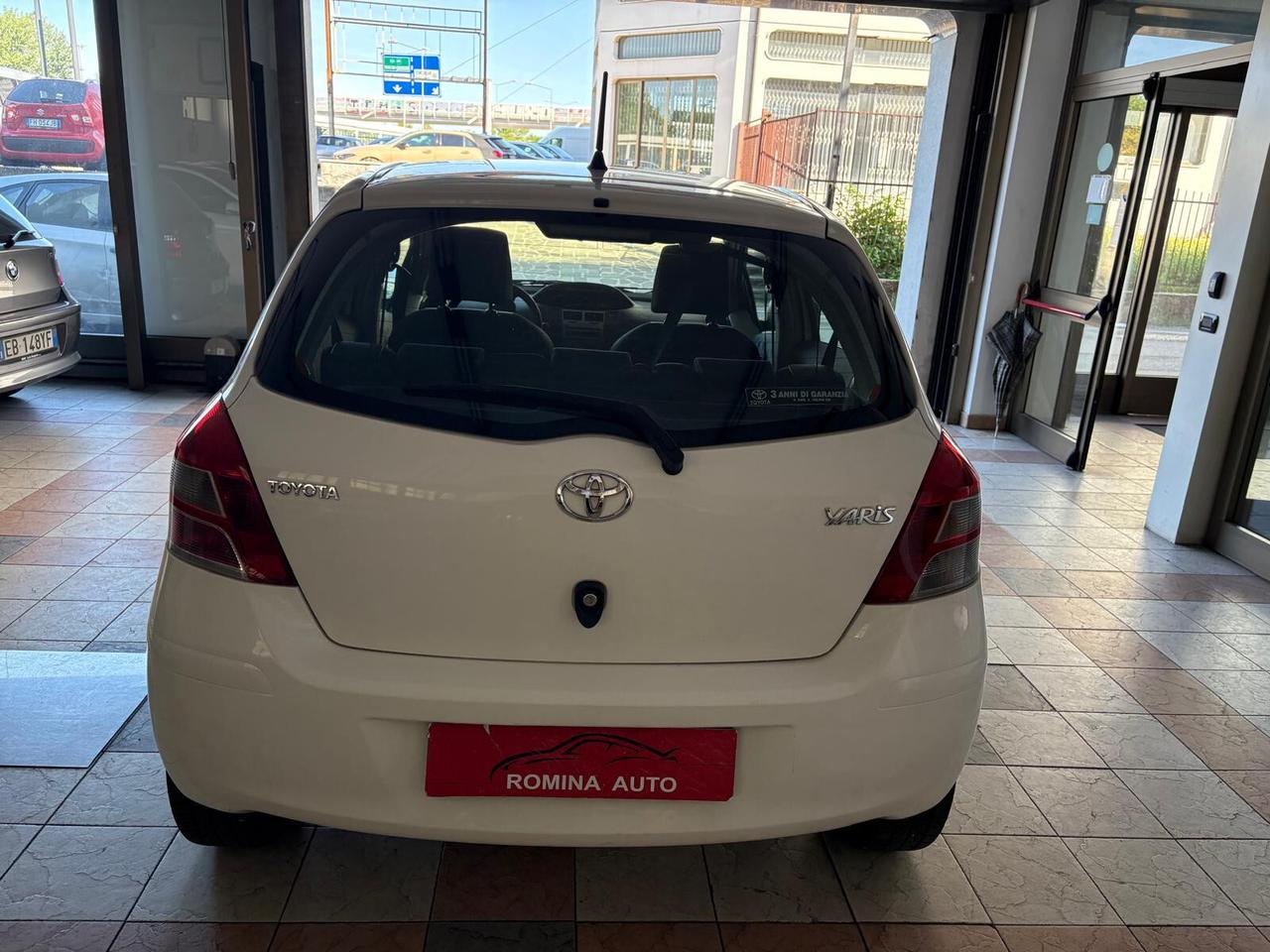 Toyota Yaris 1.0 5 porte