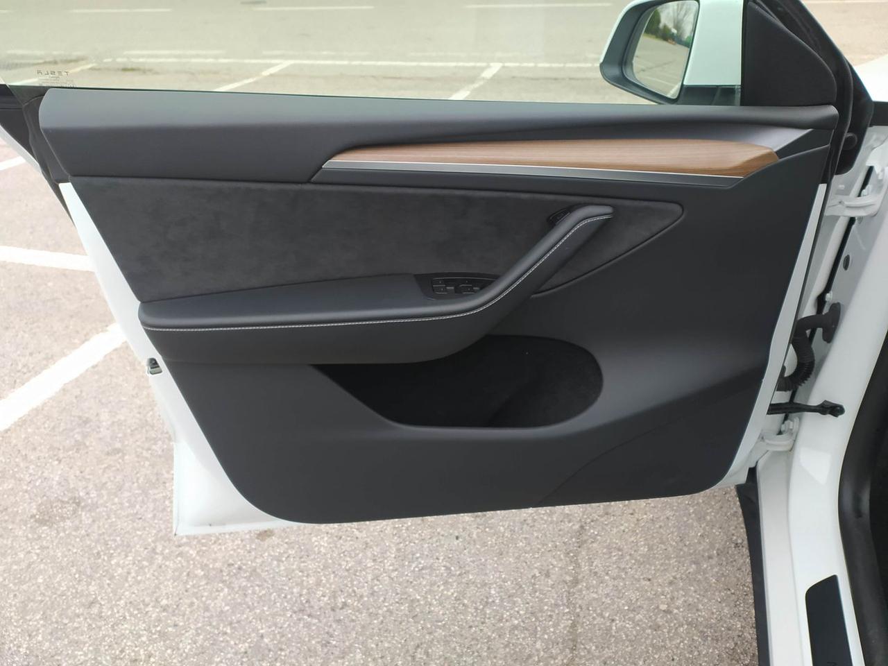 Tesla Model Y Standard Range / Standard #9113