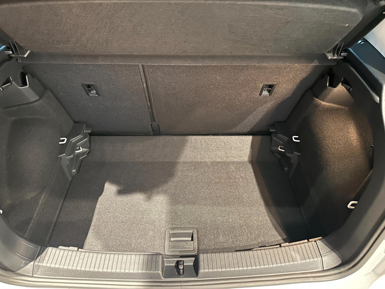 Volkswagen T-Cross 1.0 TSI Style