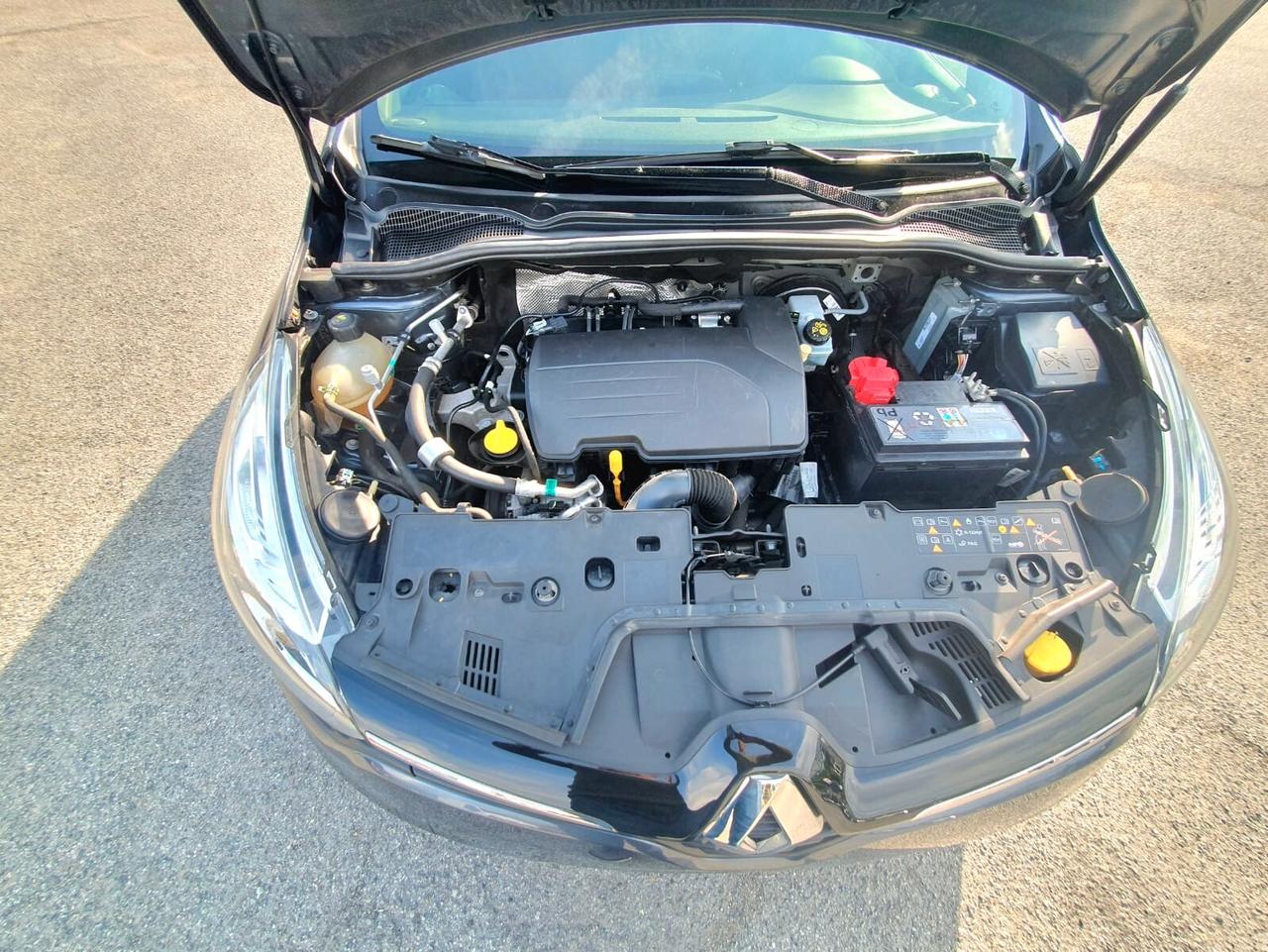 Renault Clio 1.2 75 CV 5 porte Duel