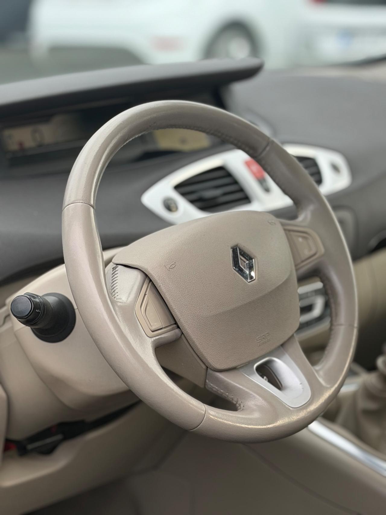 Renault Scenic 1.5 dci NEOPATENTATI