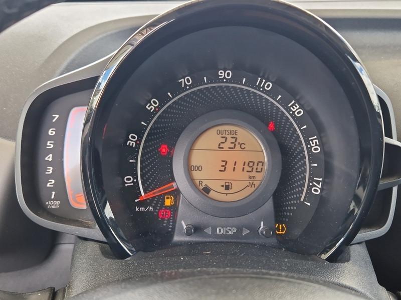 TOYOTA AYGO 1.0 VVT-i x-business MY19 5 PORTE