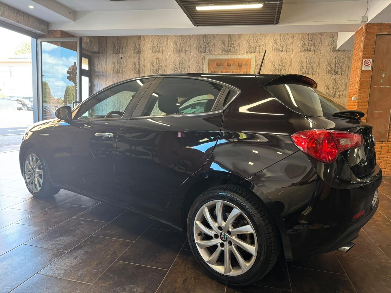 Alfa Romeo Giulietta 1.6 JTDm TCT 120 CV Business