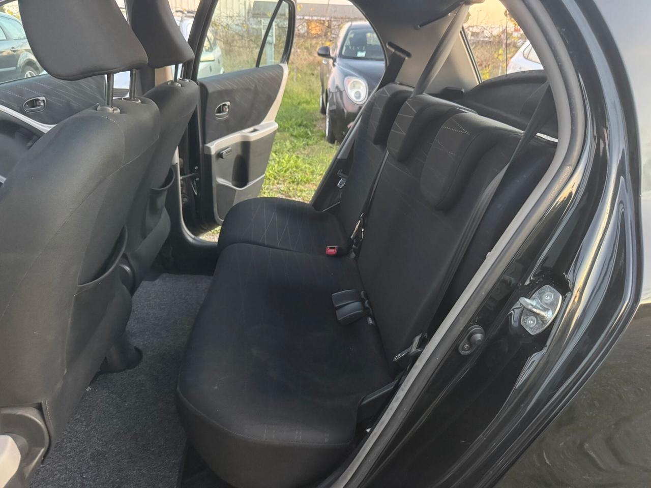 Toyota Yaris 1.0 5 porte SOLAMENTE 129.000 KM