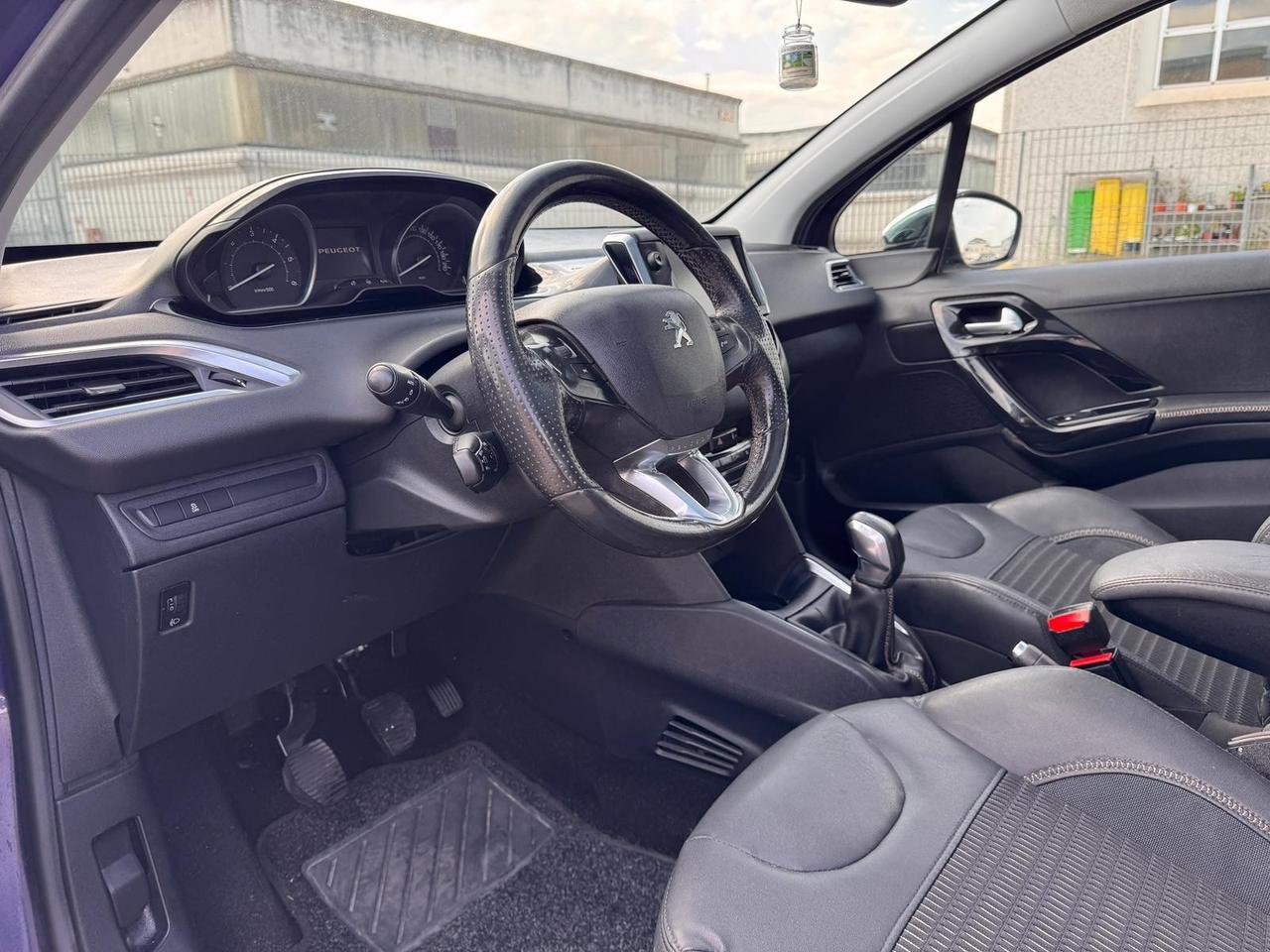 Peugeot 208 1.4 HDi Allure AUTO IN CONTOVENDITA